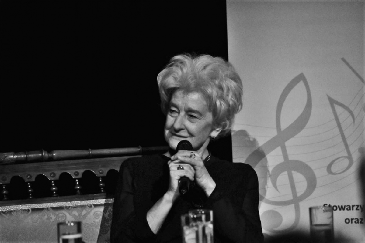 Profesor Helena Łazarska na spotkaniu Krakowskiego Stowarzyszenia Miłośników Opery ARIA © Krakowskie Stowarzyszenie Miłośników Opery ARIA