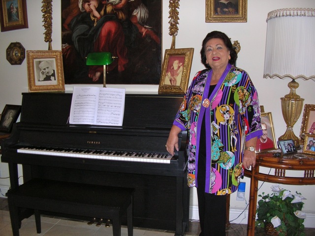 Virginia Zeani w swoim domu na Florydzie, 2010 © CharlotteinWeimar, CC BY-SA 3.0 (Wikimedia Commons)