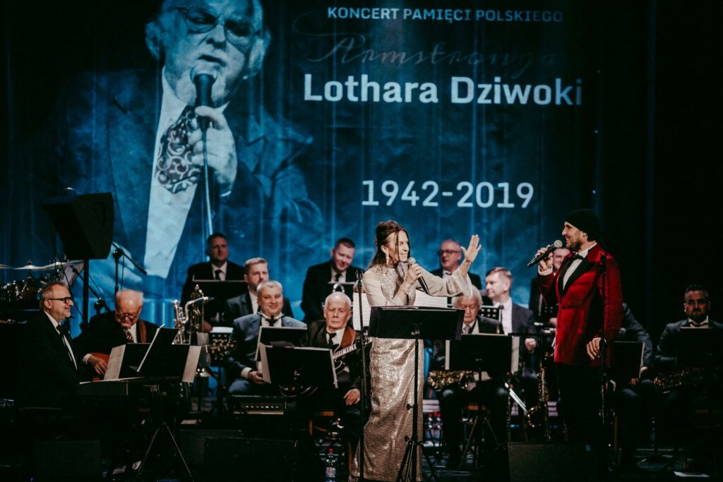 Ewa Uryga, Michał Gasz, Żorska Orkiestra Rozrywkowa pod dyr. Dawida Dziwoki © archiwum MOK Żory