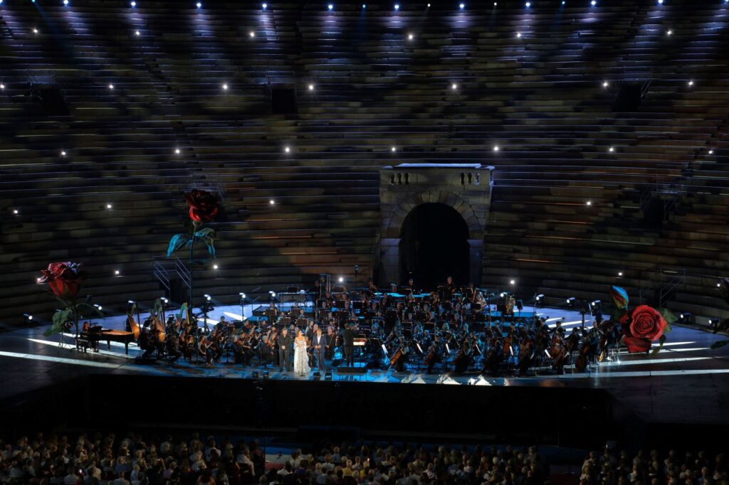 Gala z okazji 100-lecia Festiwalu Operowego w Arena di Verona © Ennevi Foto