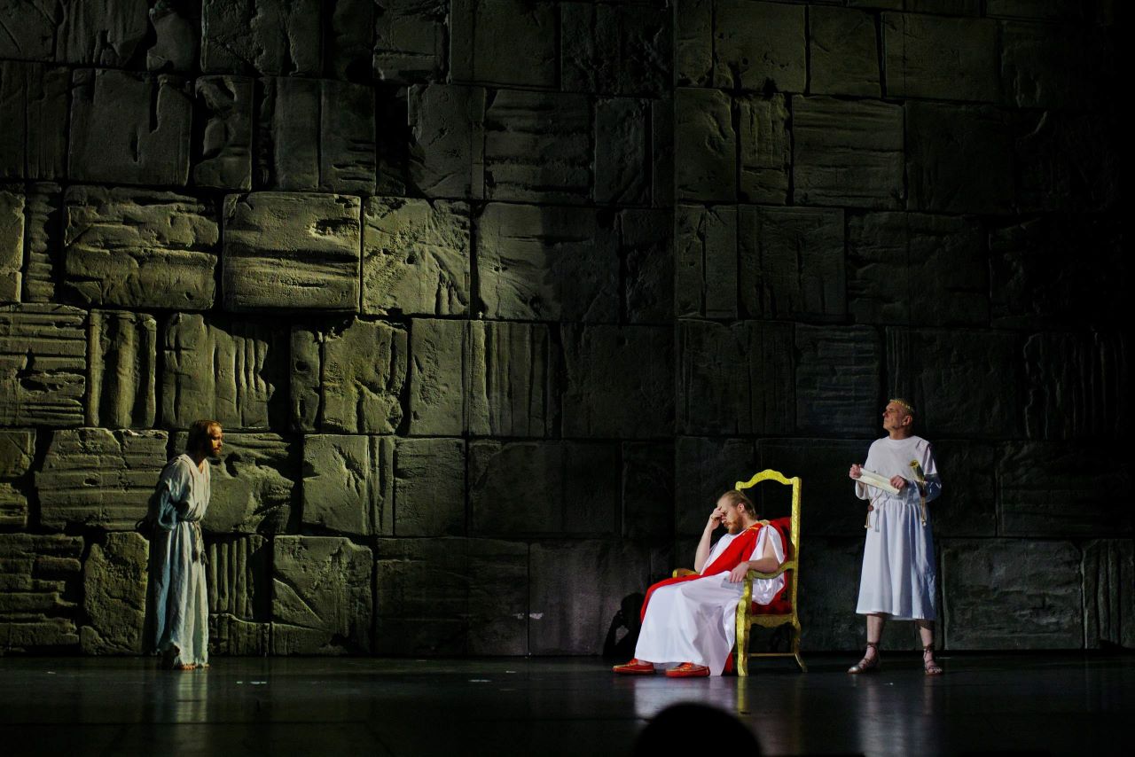 „Mistrz i Małgorzata” na scenie Teatru Muzycznego w Gdyni © archiwum Teatru Muzycznego w Gdyni