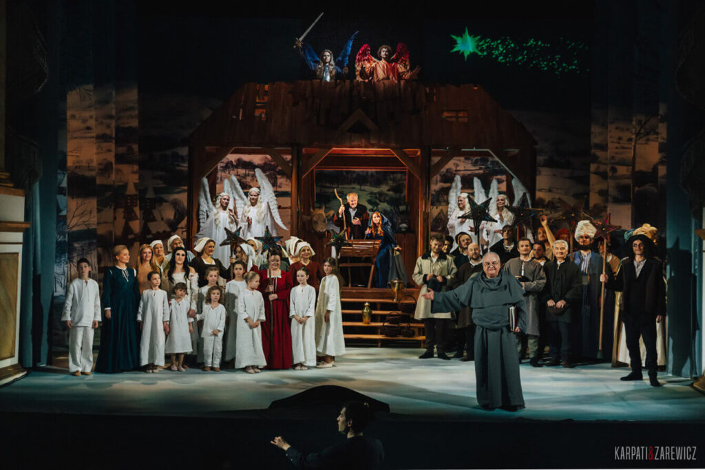 „Pastorałki staropolskie" na scenie Polskiej Opery Królewskiej © Karpati&Zarewicz