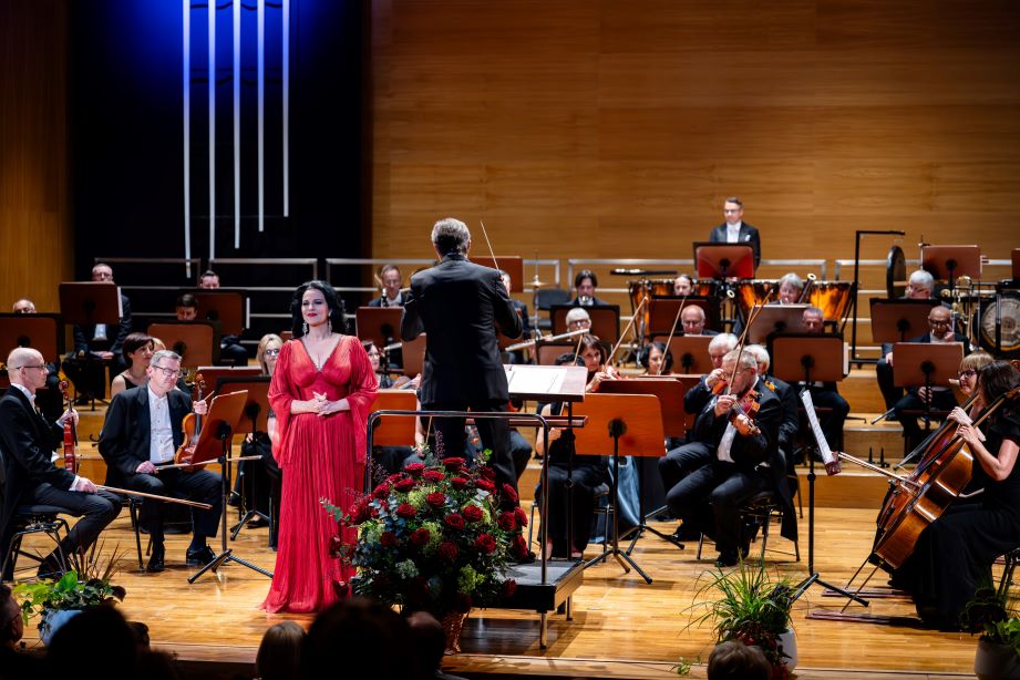 Angela Gheorghiu w Rzeszowie © archiwum Filharmonii Podkarpackiej.jpg