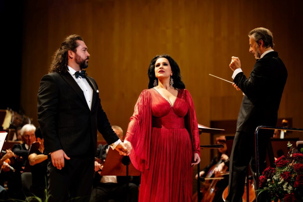 Teodor Ilincăi, Angela Gheorghiu i David Giménez Carreras w Rzeszowie © archiwum Filharmonii Podkarpackiej