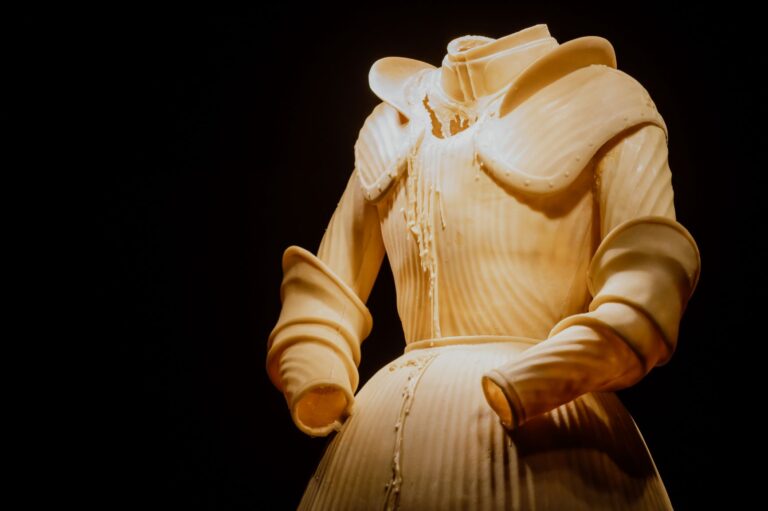 Trzy Joanny. „D’ARC”, współczesna opera site-specific i multimedialne widowisko Krystiana Lady rozpisana na trzy plany czasowe