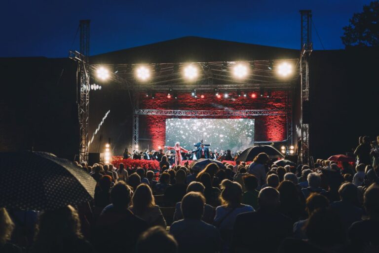 Romantyczna korespondencja sztuk i poezji oraz wielka gala na zamku. Zakończyła się pierwsza edycja „Mazovia Romantica – Europejskich Dni Muzyki Romantyzmu”