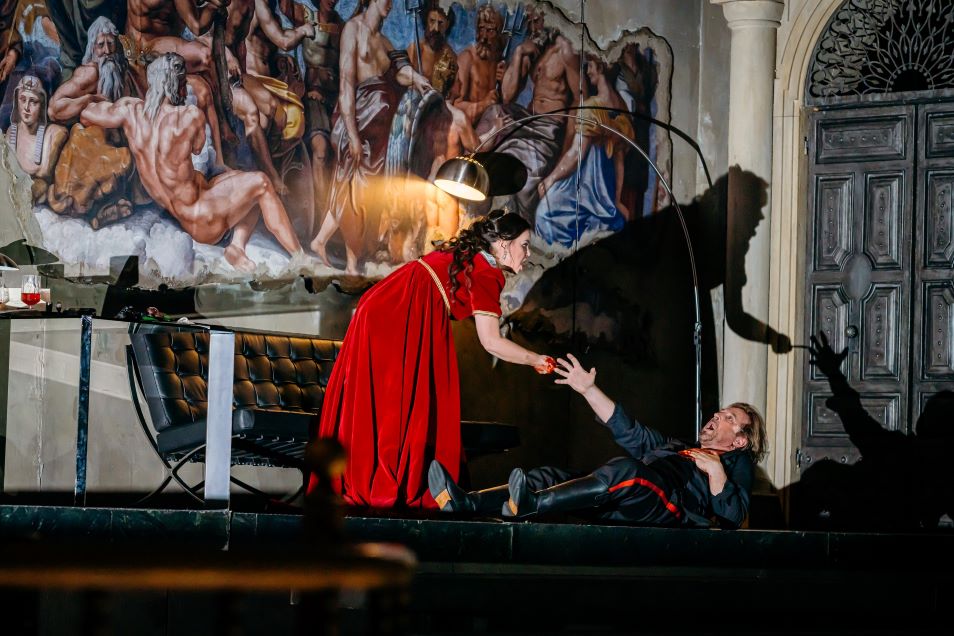 Aleksandra Kurzak (Tosca) i Mikołaj Zalasińśki (Scarpia) w Operze Wrocławskiej © Dariusz Gdesz