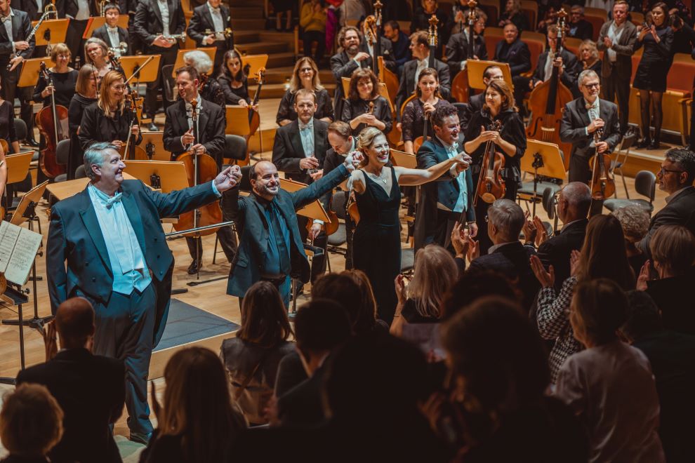 Ambrogio Maestri, Gianluca Marcianò, Sondra Radvanovsky i Piotr Beczała. Owacje po koncercie po koncercie „Muzyka czyni cuda” w Filharmonii Bałtyckiej w Gdańsku © Piotr Połoczański