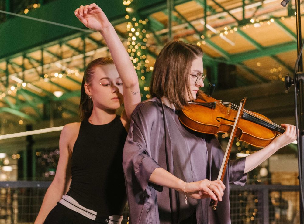 Julia Witczak i Anna Krzyżak w Hali Koszyki © Stanisław Król