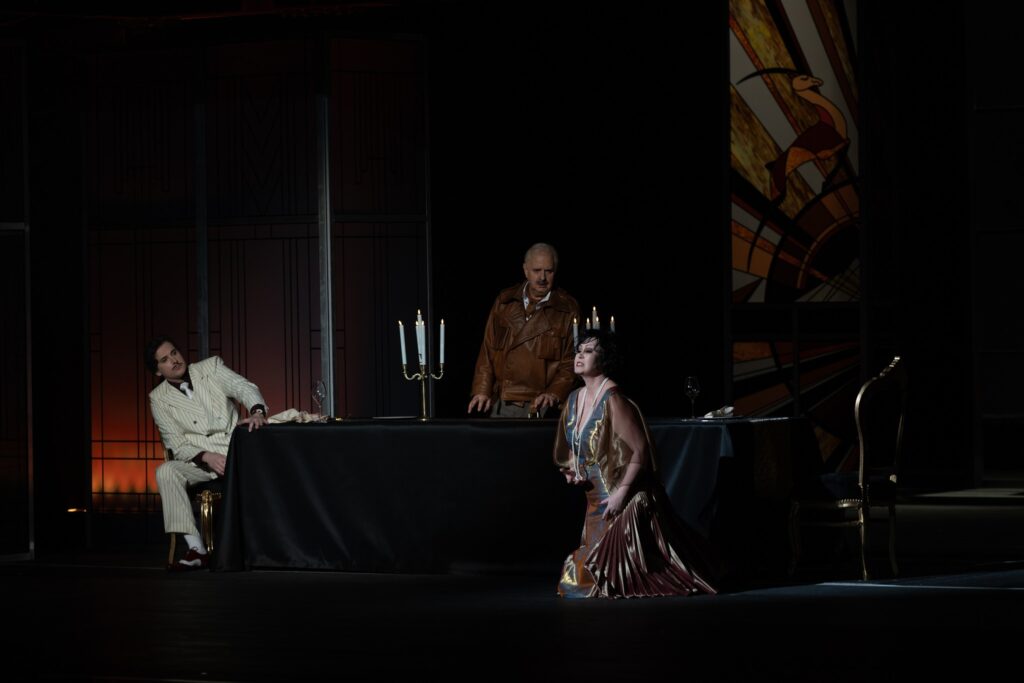 Daniel Mirosław (Don Giovanni), Dariusz Machej (Leporello) i Karina Skrzeszewska (Donna Elwira) © Natalia Rudenco