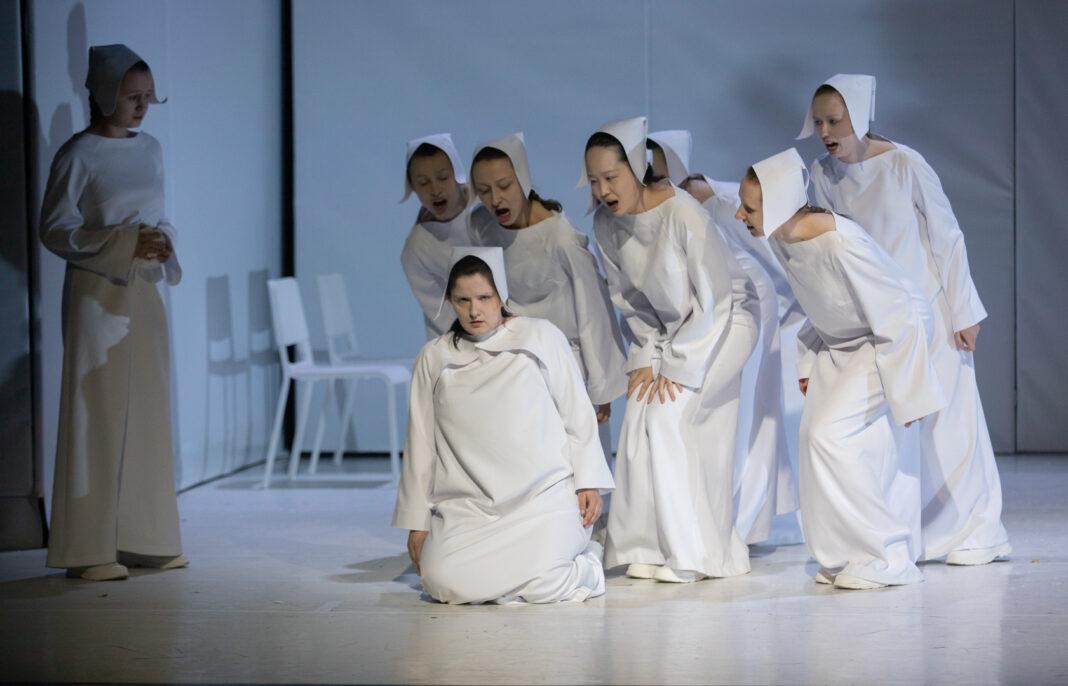 „Suor Angelica”. Scena zbiorowa © Rafał Kazanecki |UMFC