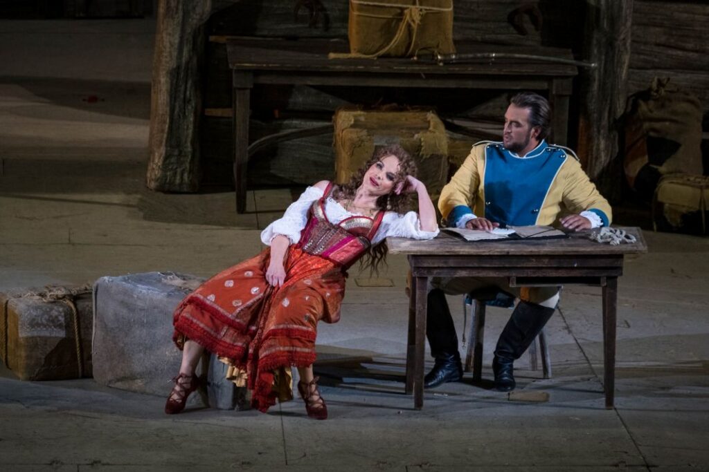 Elīna Garanča (Carmen), Brian Jagde (Don José), Arena di Verona, 2022 rok © EnneviFoto