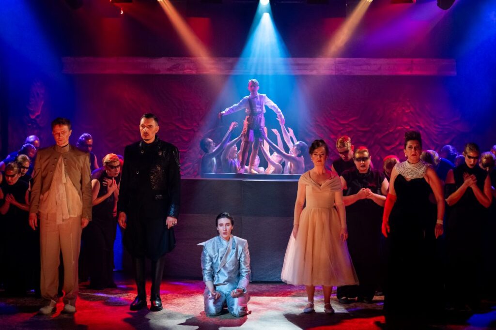 „La clemenza di Tito”w Warszawskiej Operze Kameralnej. Scena zbiorowa © materiały prasowe WOK