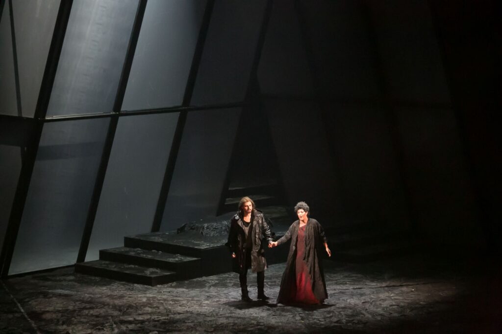 Liliya Kihajowa (Elektra) i Atanas Mladenov © Sofijska Narodowa Opera i Balet (Bułgaria)