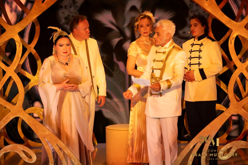Aleksandra Hofman (Anhilda) i Dariusz Jakubowski (Leopold) © Łukasz Zandecki