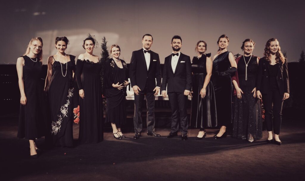 Olha Kozlan, Marta Wiktorzak, Katarzyna Szymkowiak, Marta Mazanek-Matuszewska, Adam Walasek, Paweł Trojak, Nataliia Tepla, Iryna Melnik, Mariana Poltorak, Gabriela Lasota-Cierniak © Qinke Chang / Zuzia Dłużniewska