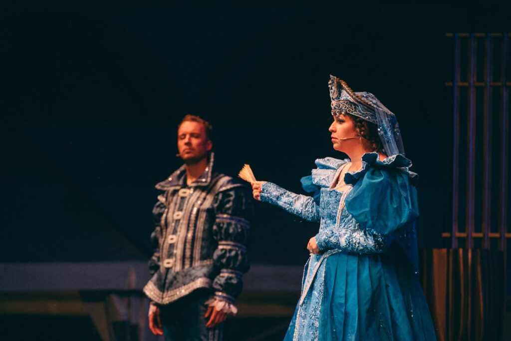 Jarosław Bielecki i Wanda Franek. „Bona Sforza” Zygmunta Krauze na Wawelu © Andrii Kotelnikov / Opera Krakowska