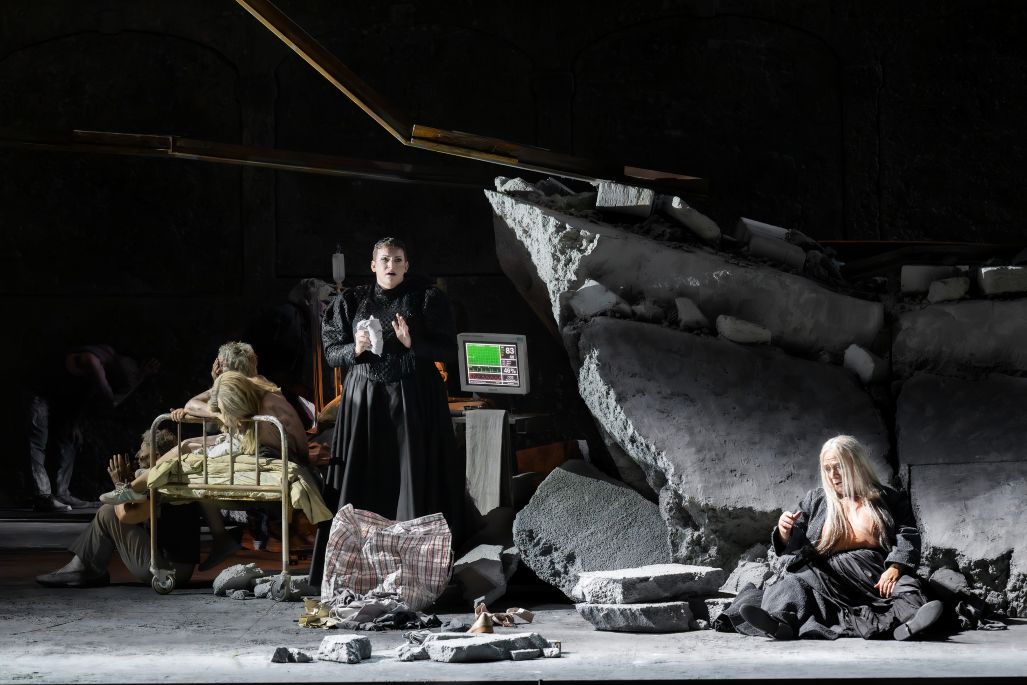 Aryeh Nussbaum Cohen (Olga) i Aleksander Teliga (Anfisa) © SF/Monika Rittershaus
