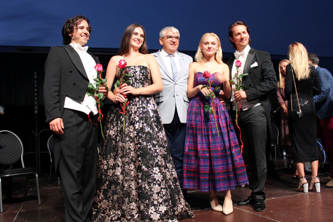 Michał Ryguła, Karolina Nosowska, Grzegorz Arasymowicz – Wójt Gminy Sarnaki, Małgorzata Priebe i Michał Janicki © archiwum GOK Sarnaki