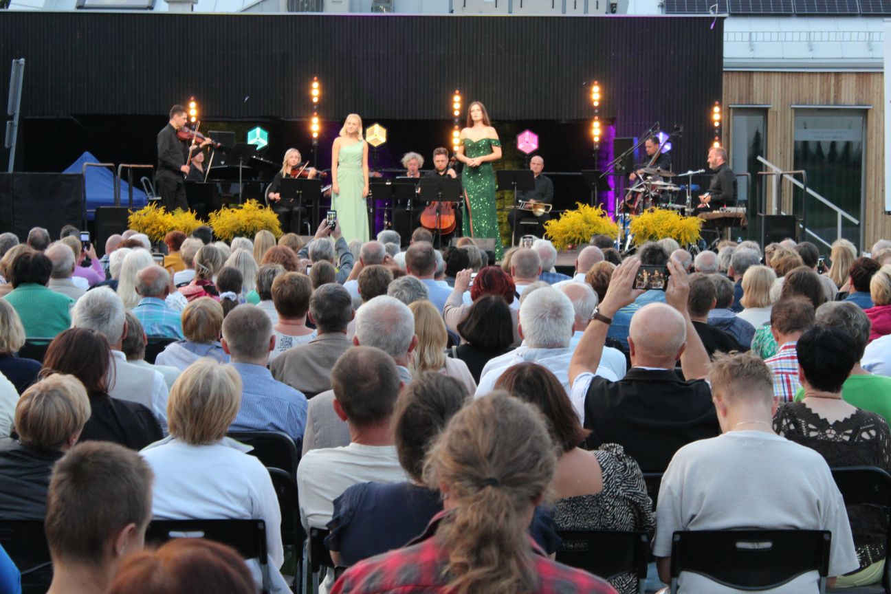 Piotr Kaniuga, Małgorzata Priebe i Karolina Nosowska © archiwum GOK Sarnaki