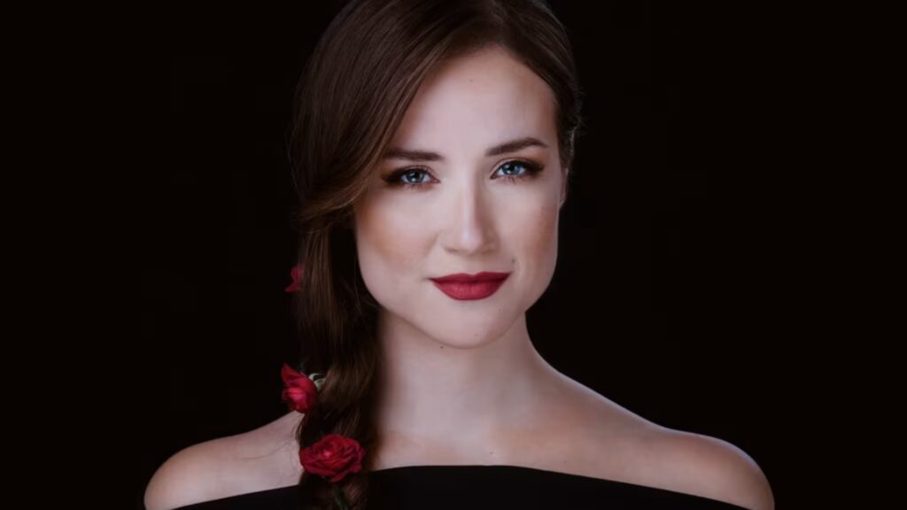 Alexandra Nowakowski © Karpati&Zarewicz