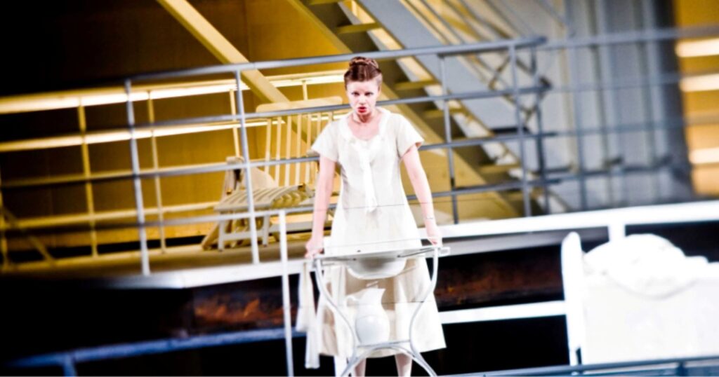 Agnieszka Rehlis jako Lisa w „Pasażerce” Mieczysława Wajnberga w TW-ON © Krzysztof Bieliński 