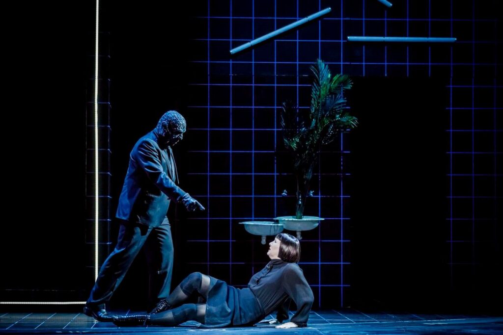 Krzysztof Szumański (Posłaniec Duchów) i Lindsay Ammann (Mamka) © Krzysztof Bieliński