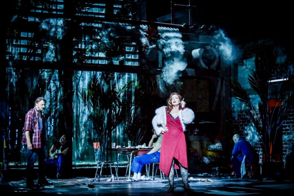 Lauri Vasar (Barak) i Lise Lindström (Farbiarka) © Krzysztof Bieliński