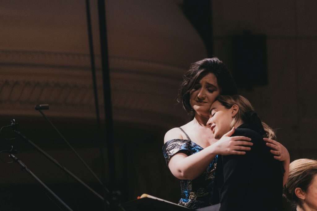 Beth Taylor (Kornelia) i Rebecca Leggett (Sekstus) © Grzesiek Mart / Filharmonia Narodowa