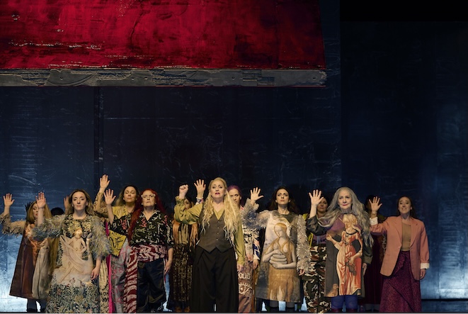 Rachael Wilson (Blanche de la Force), Catriona Smith (Siostra Matylda), Simone Schneider (Madame Lidoine), Claudia Muschio (Konstancja), Helene Schneiderman (Matka Joanna) © Matthias Baus