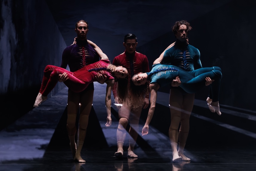 „Elements”: choreografia „Woda” Andonisa Foniadakisa © Jeanette Bak/ materiały prasowe Teatru Wielkiego w Łodzi