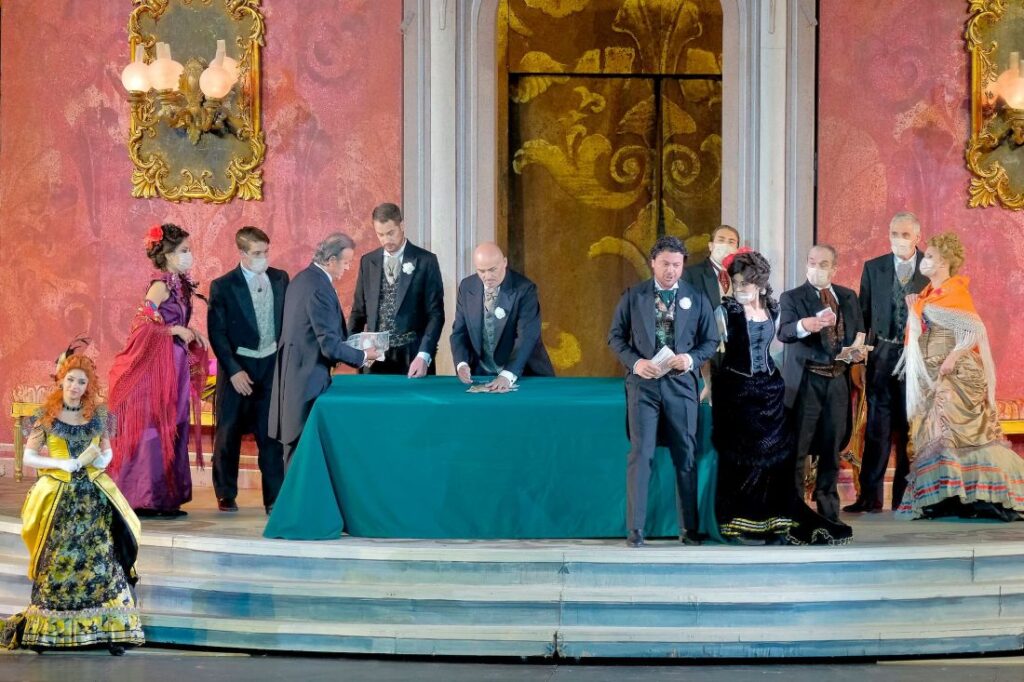 „Traviata” w Arena di Verona © EnneviFoto