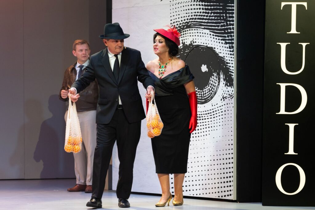 Rafał Zawierucha (Bankier Rinaldi), Alicja Węgorzewska (Gina Ferrari) i Wojciech Wysocki (Frank) i Wiesław Grzywna (Buff) © Grzegorz Bargieł