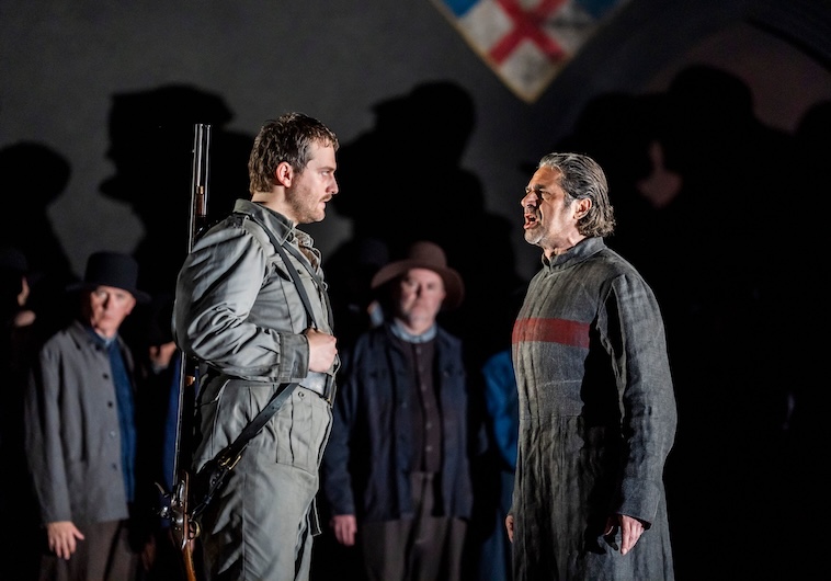 Andrzej Filończyk (Sir Riccardo Forth) i Ildebrando D’arcangelo (Sir Giorgio Valton) w „Purytanach” w Londynie © Tristram Kenton/ The Royal Opera