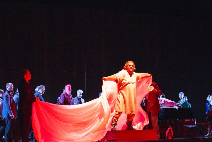 Clay Hilley (Siegfried), Thomas Lehman (Gunther) © Bernd Uhlig/ Deutsche Oper Berlin