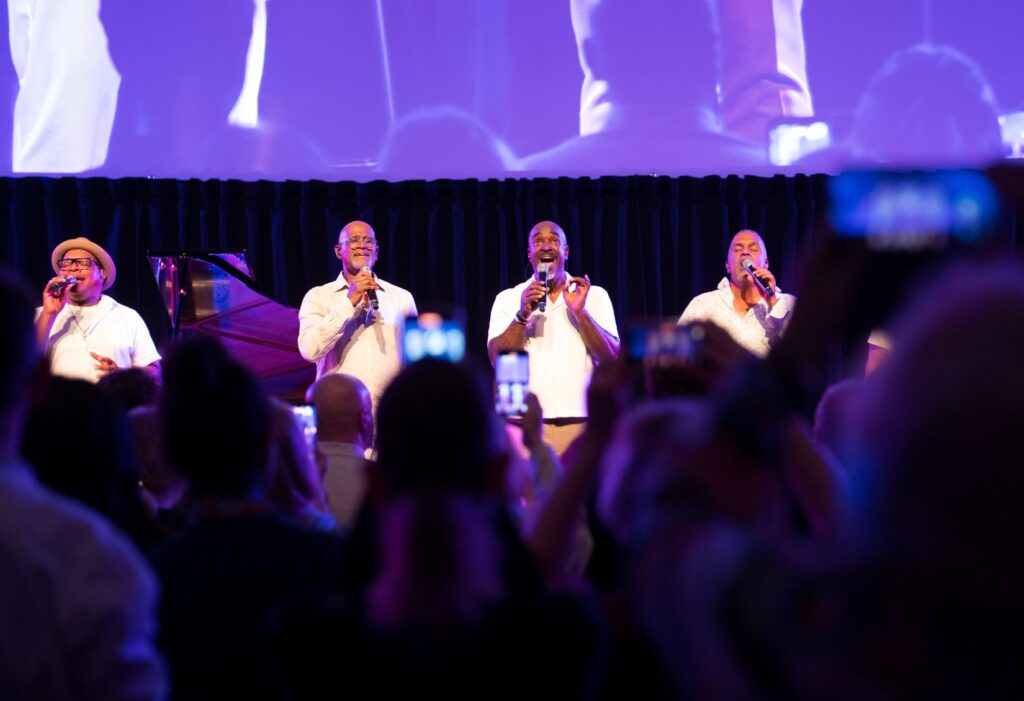 Take 6: Khristian Bentley, Claude V McKnight III, Alvin Chea, Joey Kibble © Qinke Chang