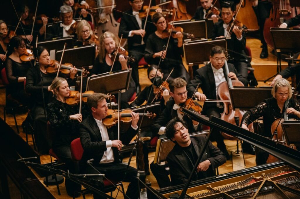 Bruce Liu i Pittsburgh Symphony Orchestra © Wojciech Grzędziński NIFC