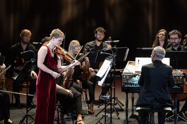 Capella Regia Polona pod kierunkiem Martyny Pastuszki podczas wykonania oratorium „San Casimiro, Rè di Polonia” Alessandra Scarlattiego w ramach III Festiwalu „In Tempore Regum. Muzyka Czasu Królów” 2024 © Maciej Czerski/ materiały Polskiej Opery Królewskiej